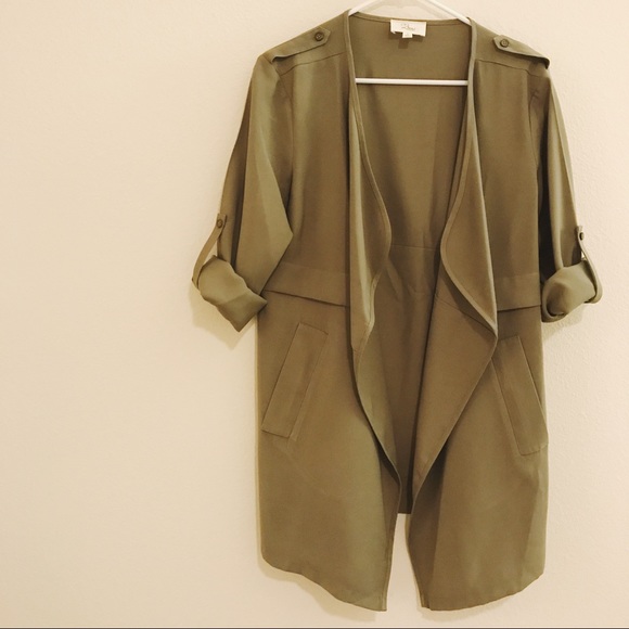 PRICE DROP ππ Olive light trench coat π - Picture 3 of 8