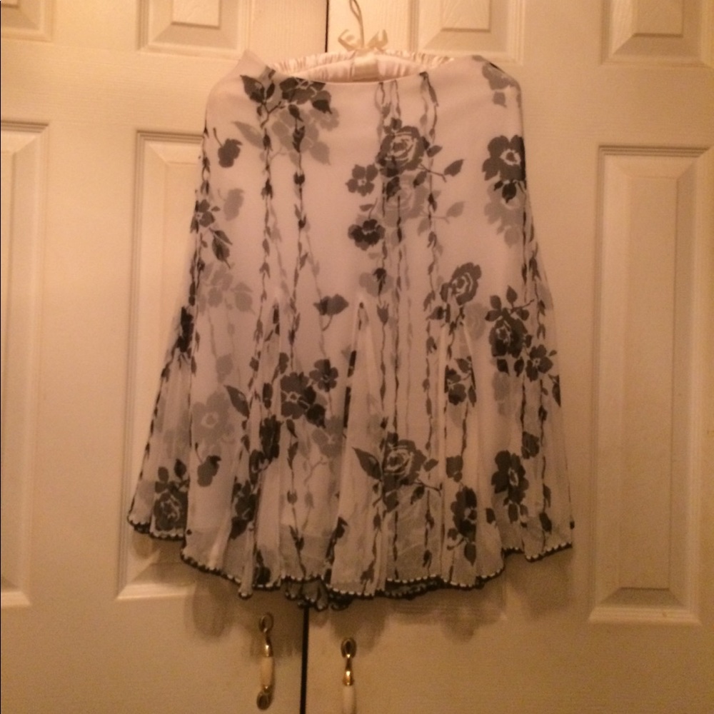 White House black market 100 percent silk