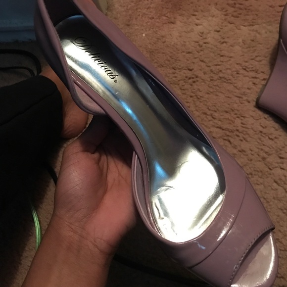 Light Purple Heels - Picture 4 of 4