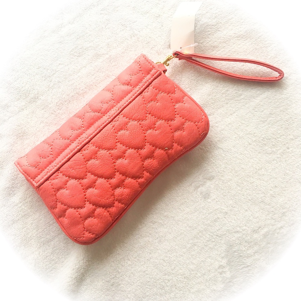NWTs ~ Cute lil Coral Pink Clutch