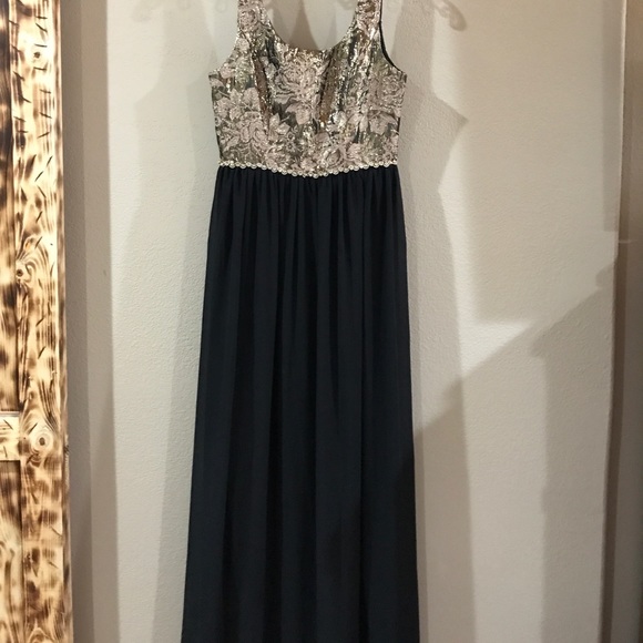 Filly Flair Dress - Picture 1 of 3