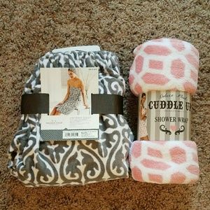 2 NWT Shower Wraps
