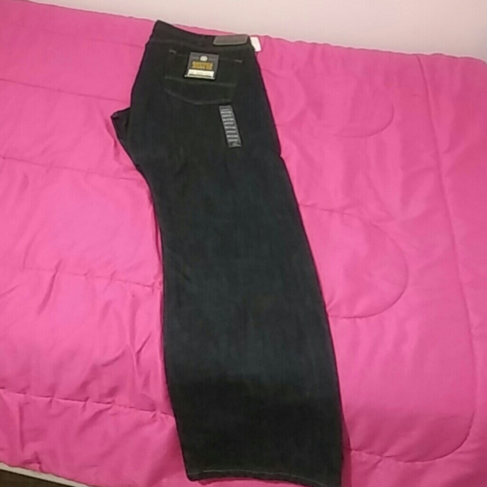 Jeans - Picture 2 of 3
