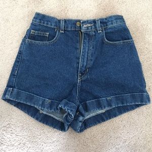 💙 NWOT - AA high waisted denim shorts