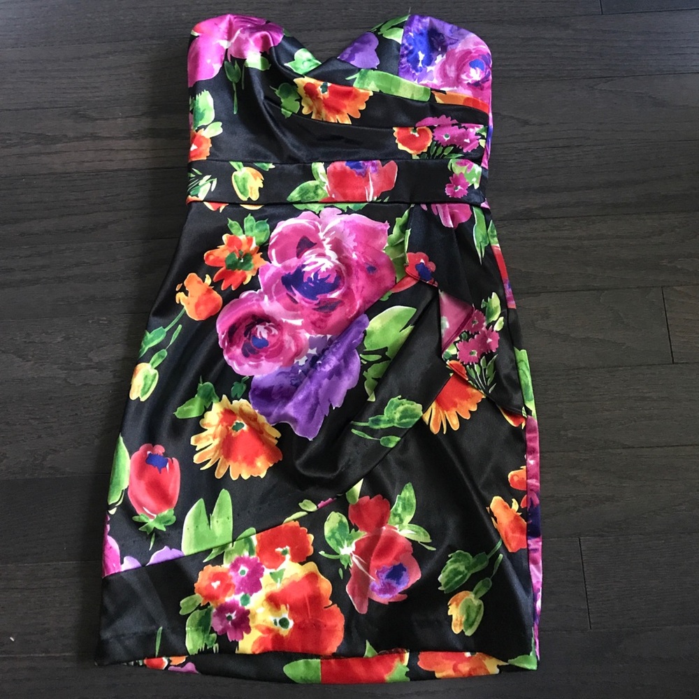 Floral Sweetheart Strapless Dress