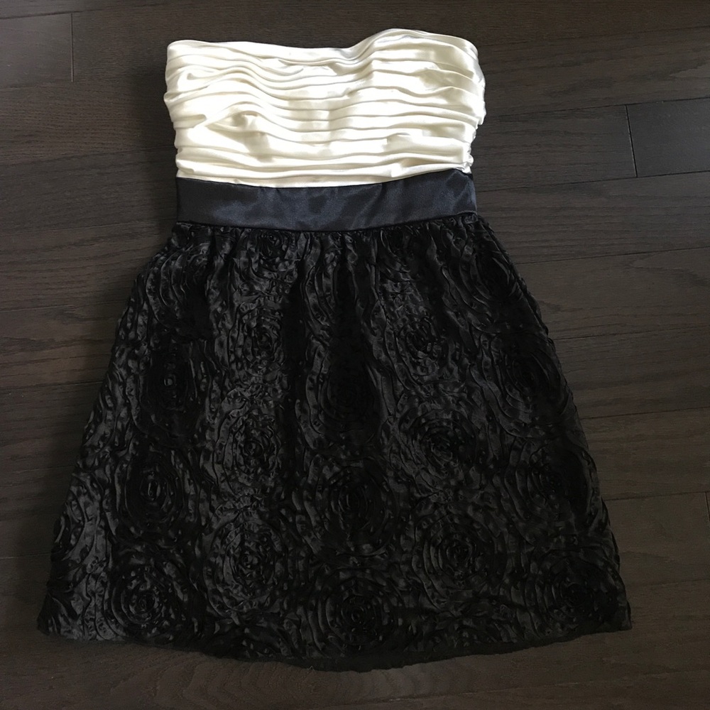 Strapless Rossette Detail Dress