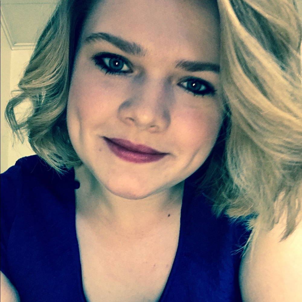 Meet your Posher, Emily