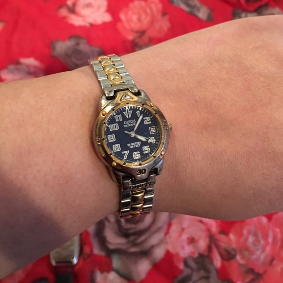 2@ authentic vintage GUESS watches main image 6