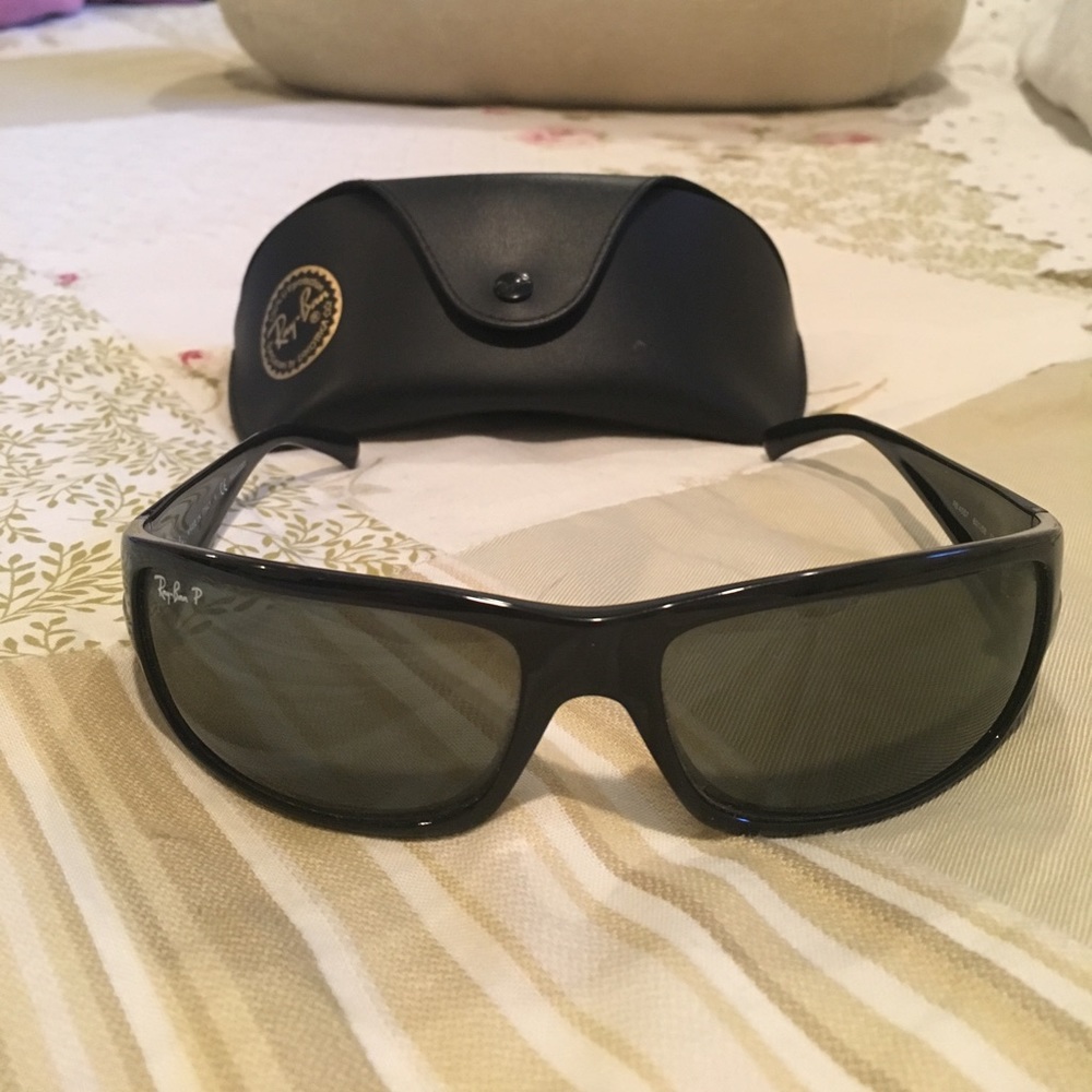 Ray ban polarized sun glasses
