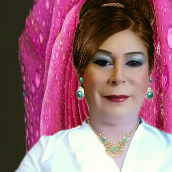 Meet your Posher, Mayela ๐ฉท - Picture 2 of 5