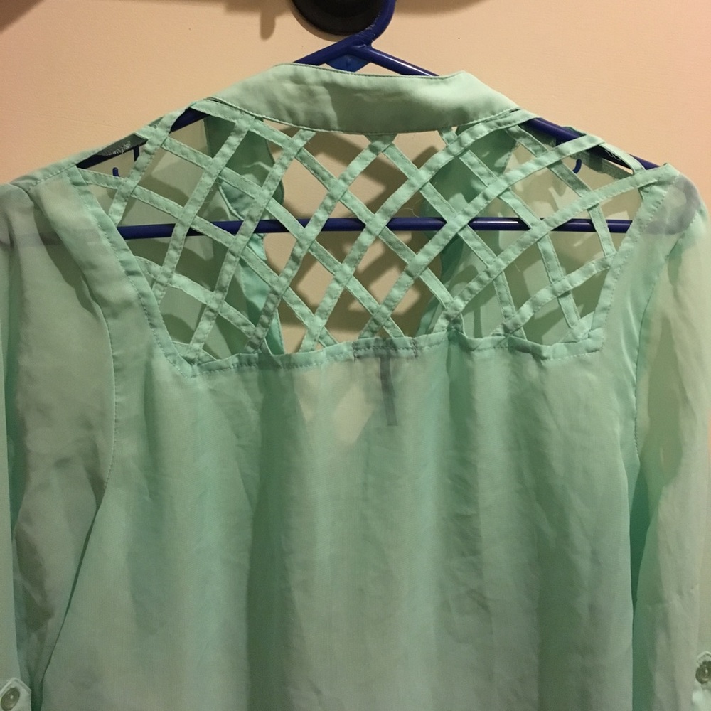 Sheer mint green top with lattice back - Picture 3 of 4