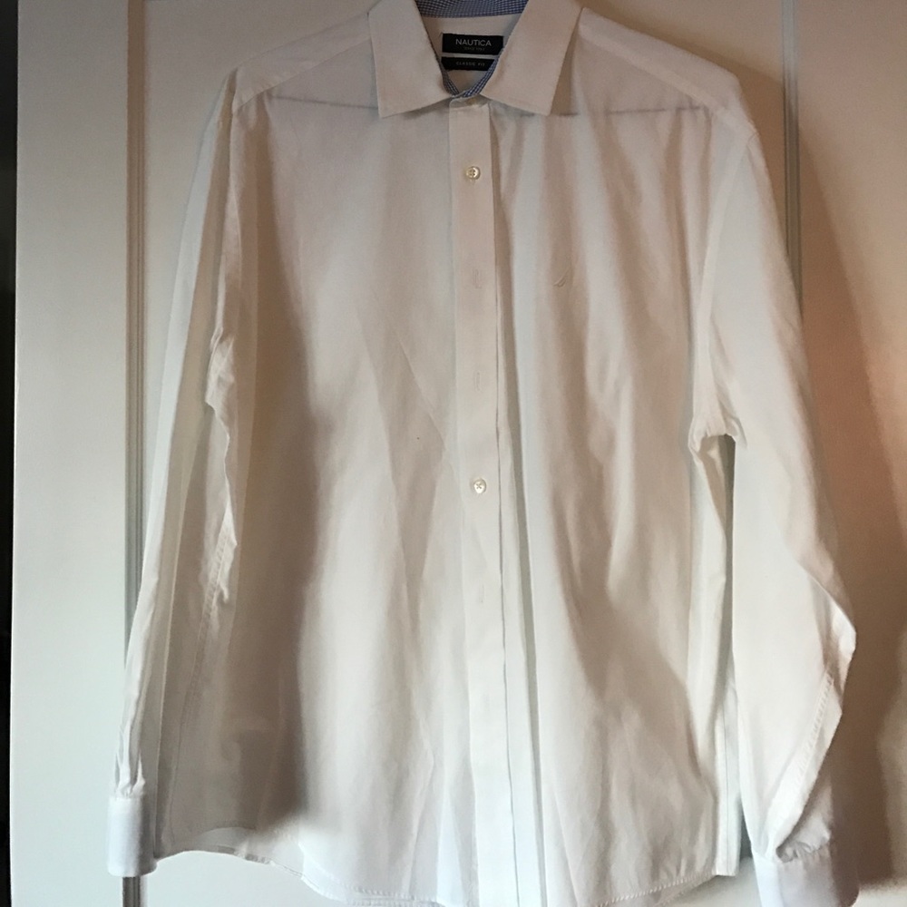 Nautica. Men's white class fit dress shirt.