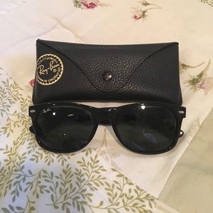 Ray Ban wayfarer sunglasses