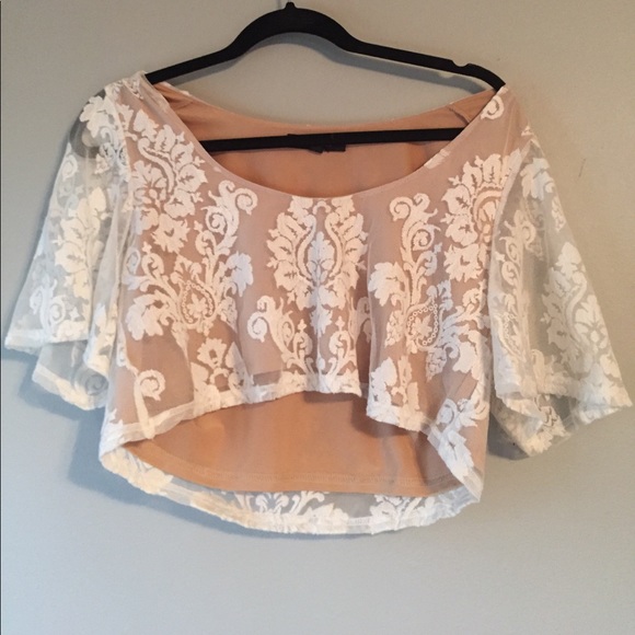 Honey Punch Tops - Slight off the shoulder flowy top