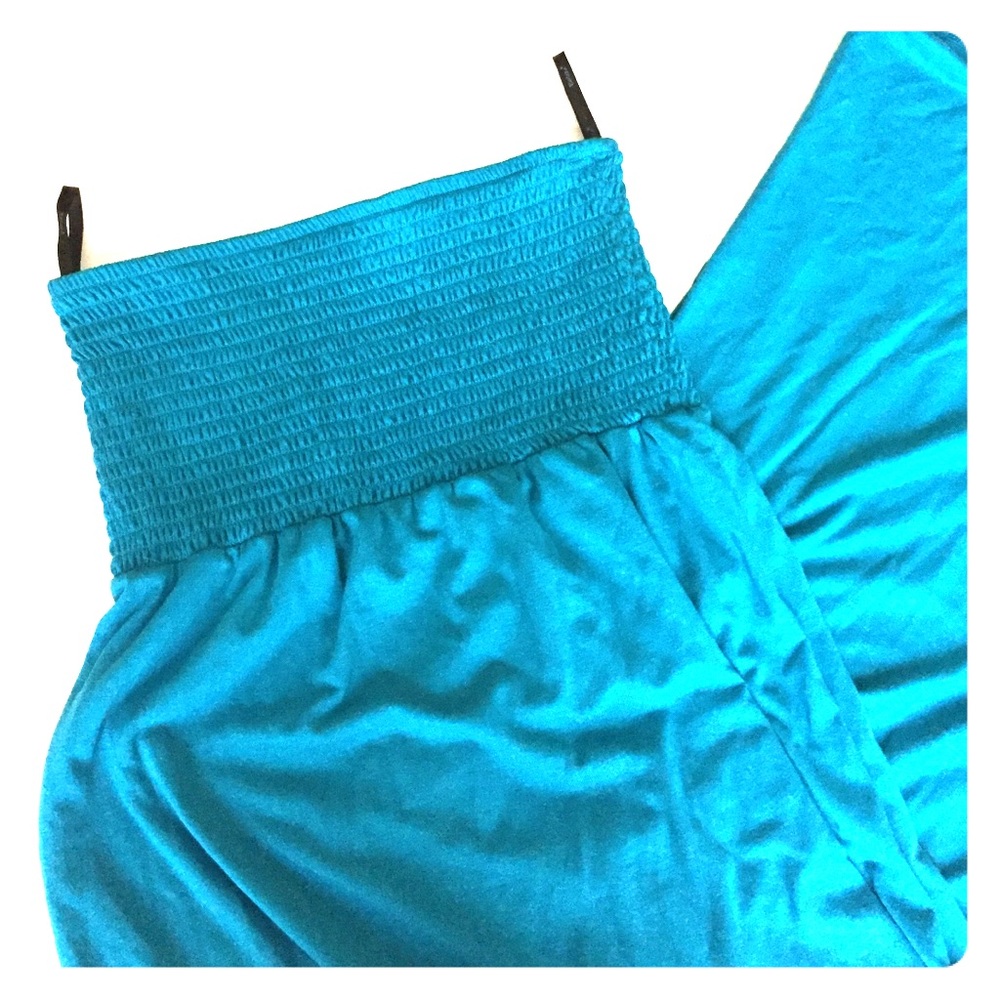 Turquoise strapless maxi dress 👗