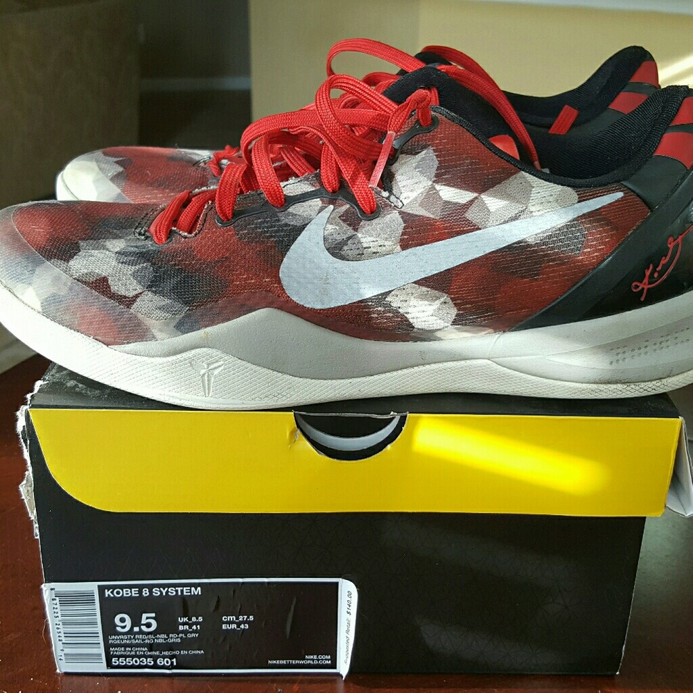 USED Kobe 8 Milksnake Red/Grey