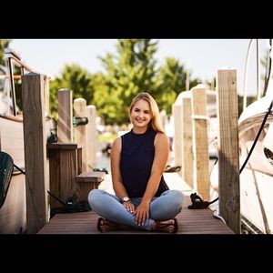 Meet your Posher, Madelyn