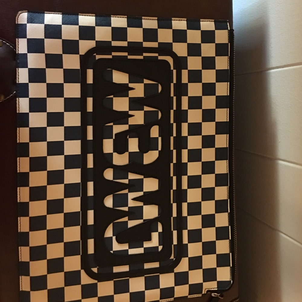 MBMJ Computer Sleeve - Picture 2 of 3