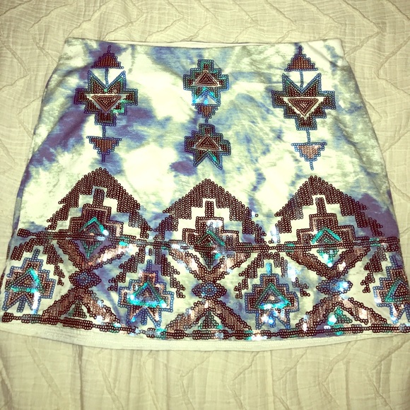 Express Dresses & Skirts - EXPRESS sequin/tie-dye mini skirt. Size Small.