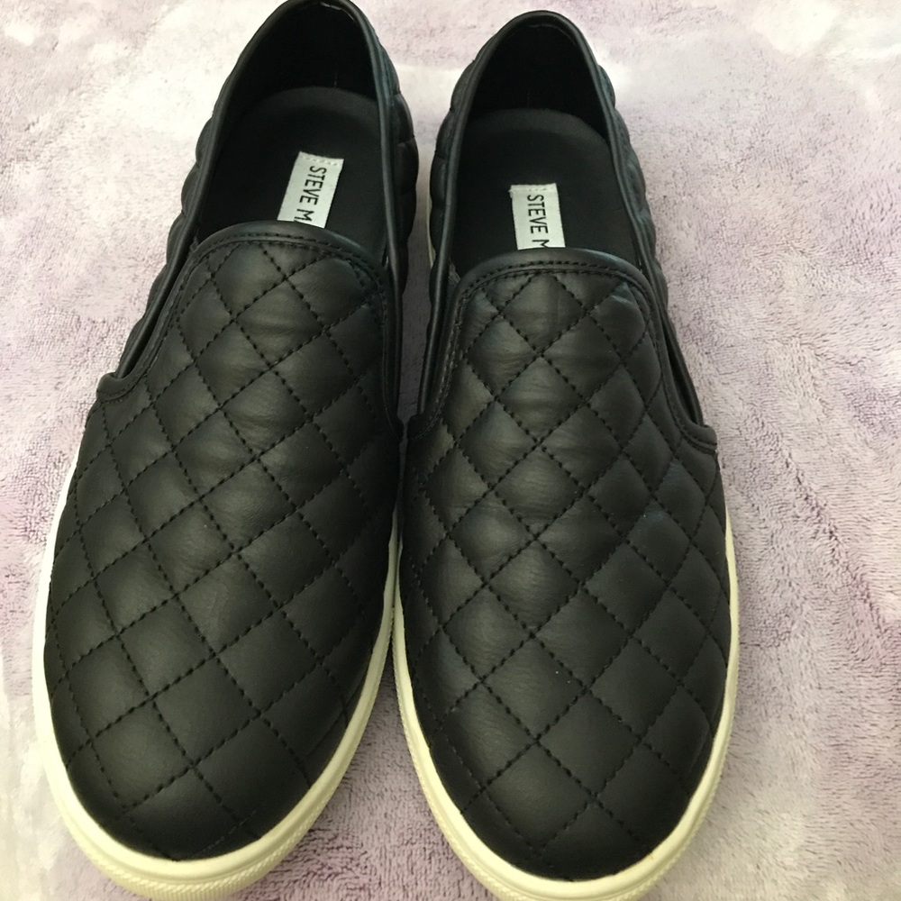 Steve Madden slip on shoes