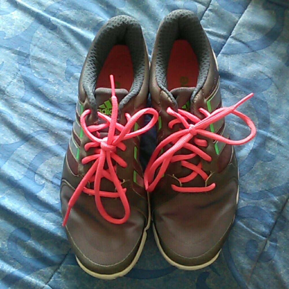 Adidas Sneakers