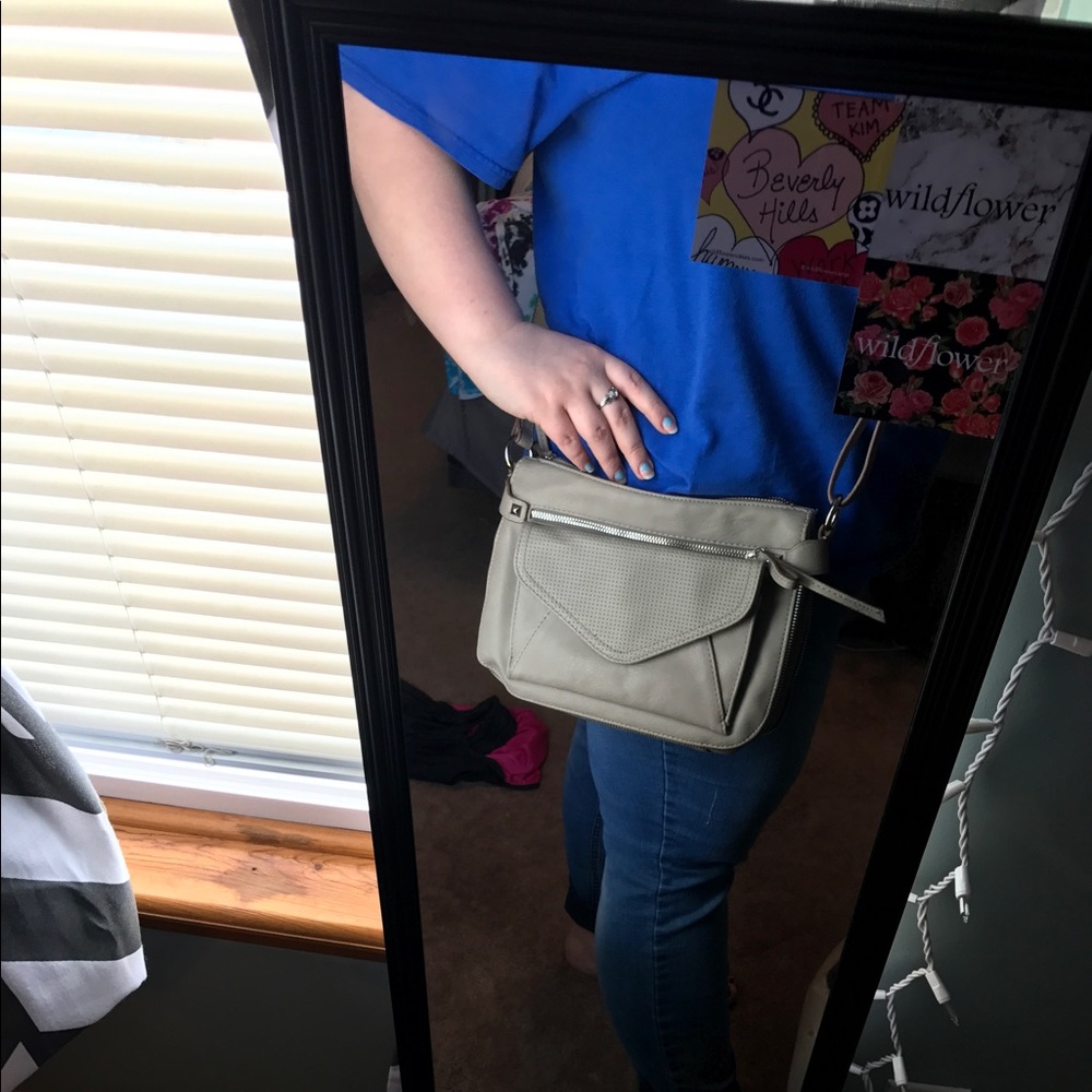Jessica Simpson crossbody