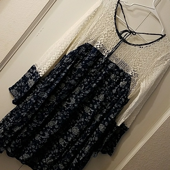 Andre dress - Picture 2 of 4