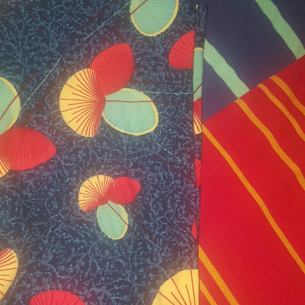 Lularoe set - Picture 2 of 4