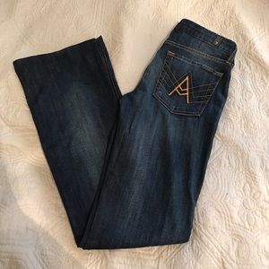 A pocket Jeans