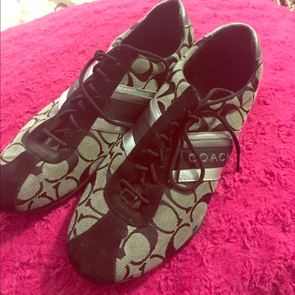 Coach Shoes- never been used only to try on!!!!