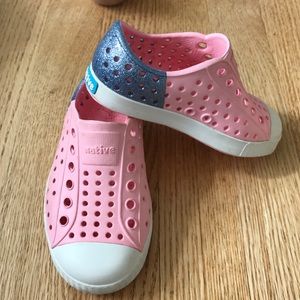 Native pink and purple sparkle, size toddler 7.