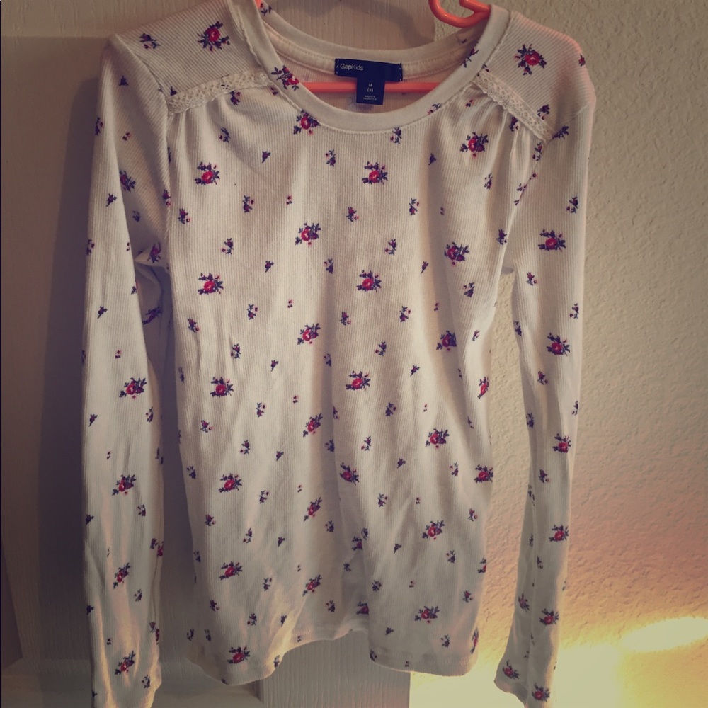 GAP long sleeve shirt