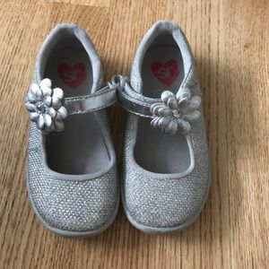 Stride Rite, silver glitter Mary Janes. Toddler 7.