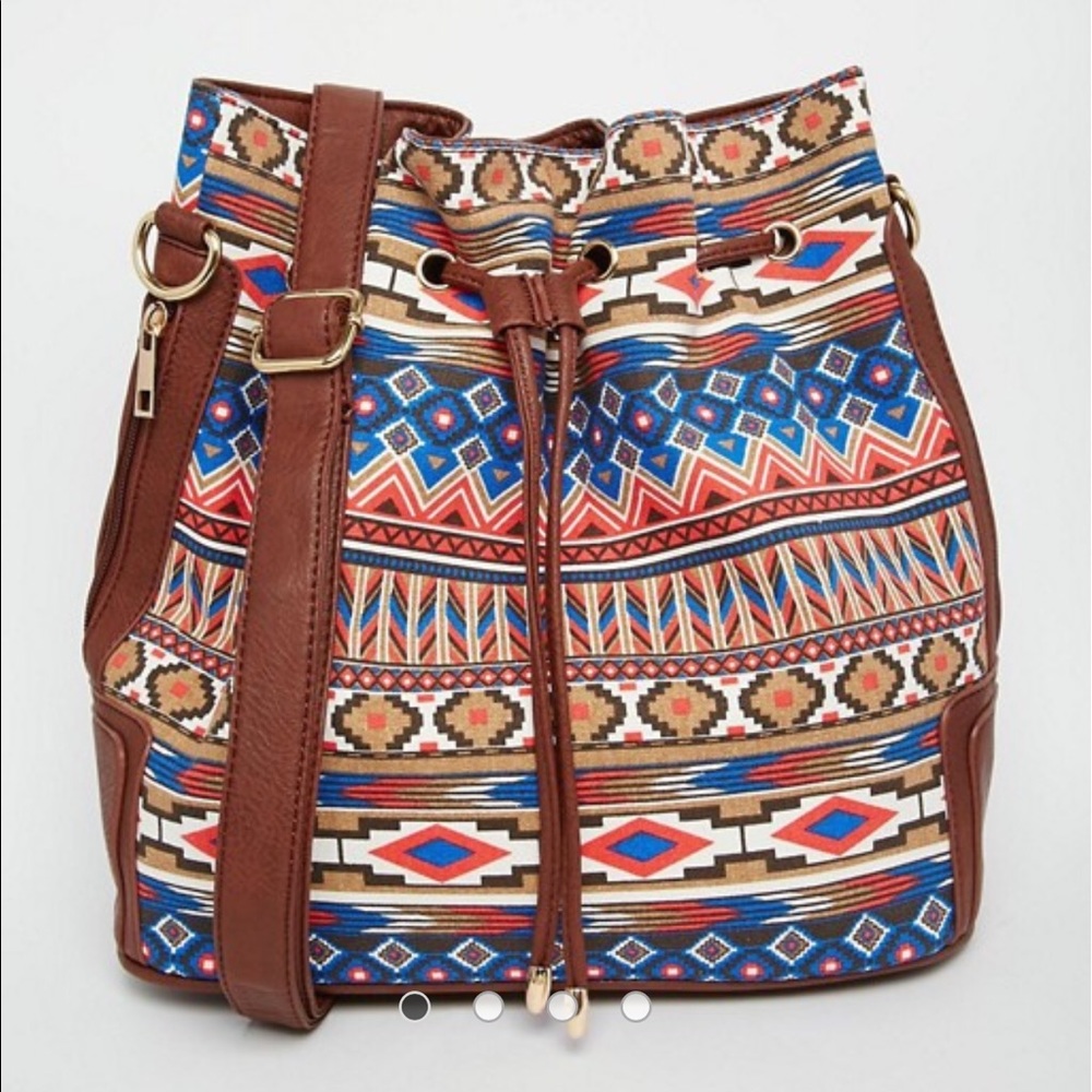 Yoki Fashion Printed Drawstring Bag