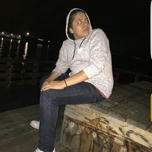 Meet your Posher, Jonathan