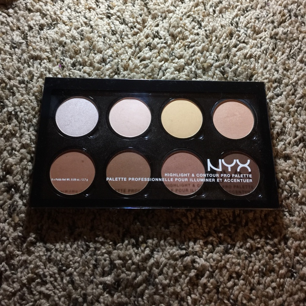 NYX Highlight & Contour Palette