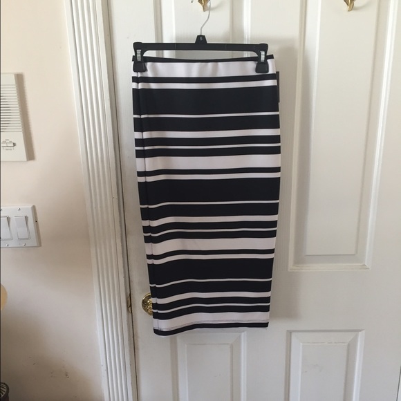 iZByer black and white striped skirt - Picture 3 of 4