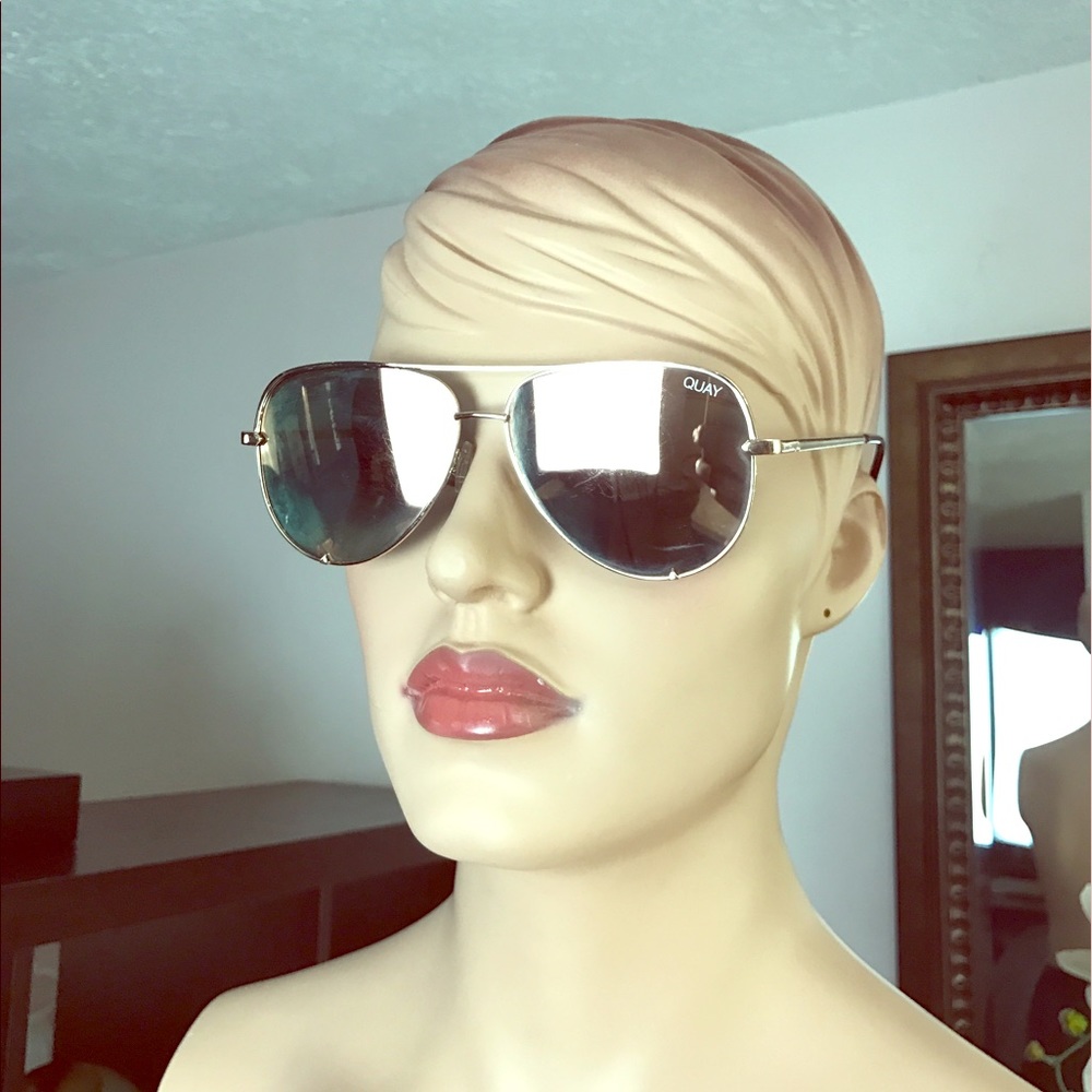 Quay high key by Desi aviators in gold