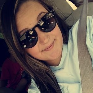 Meet your Posher, Paulina