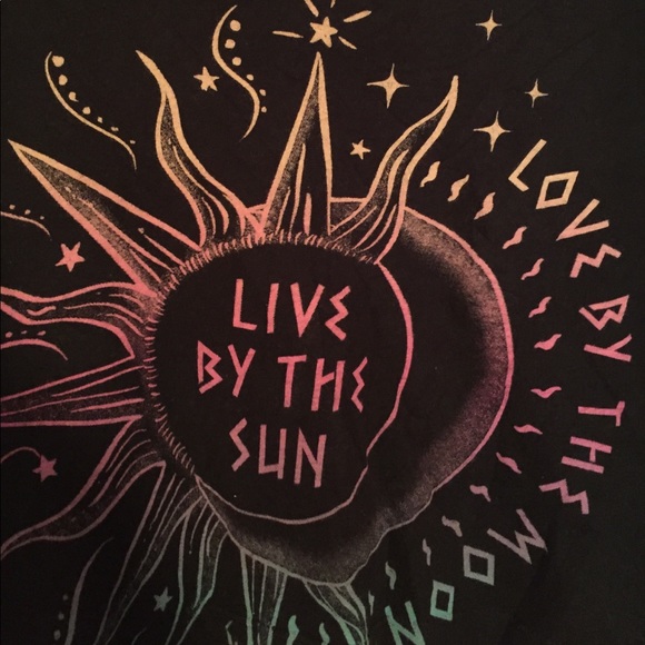 Crop tshirt - Picture 3 of 3