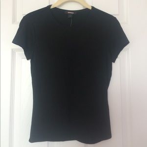 Black soft stretch fitted tshirt.