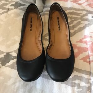 Black mossimo flats