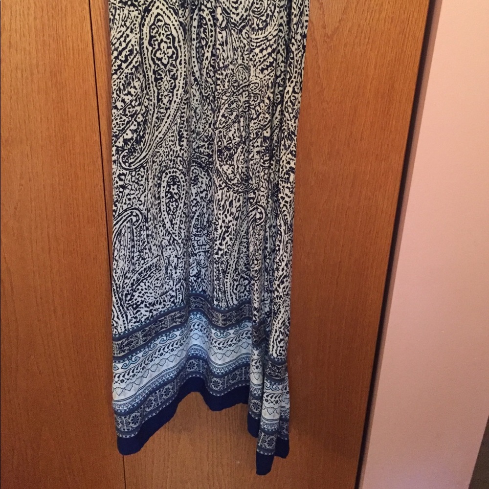Maxi - Picture 2 of 2