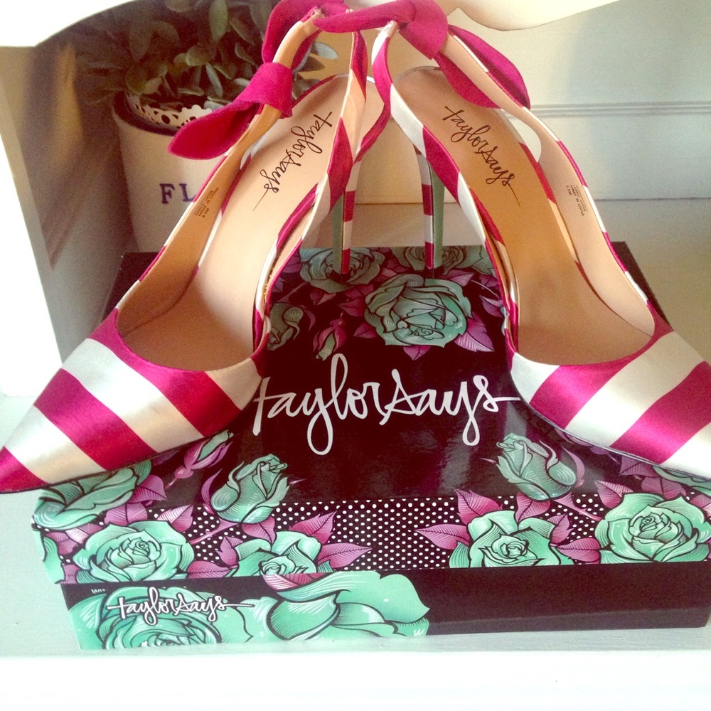 Taylor Says Romantique heels