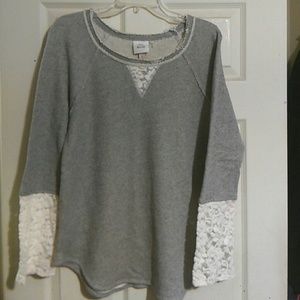 Knox Rose top with lace sleeves