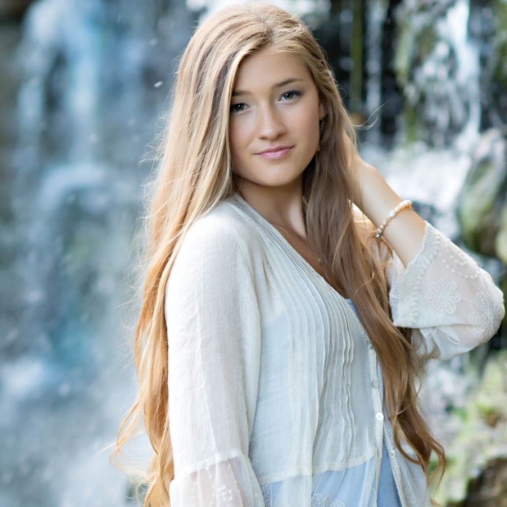 Meet your Posher, Olivia