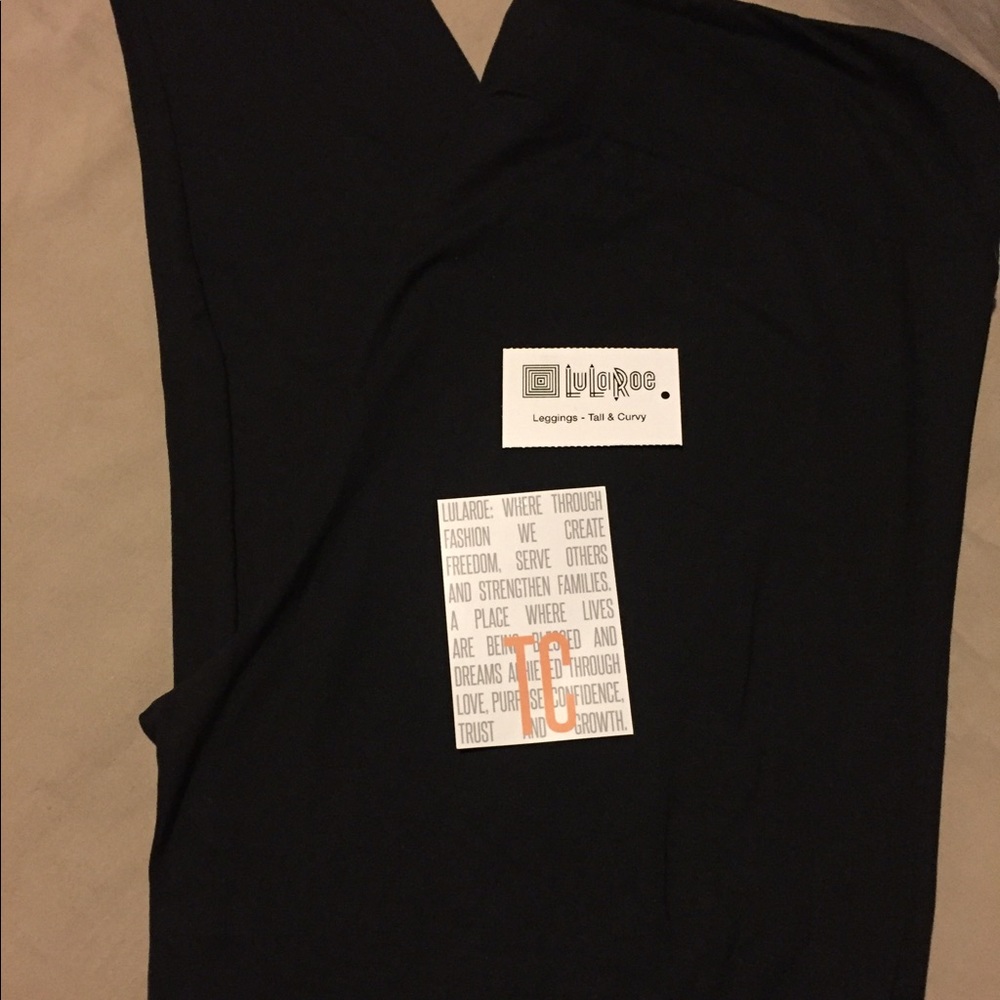 Lularoe solid black TC leggings