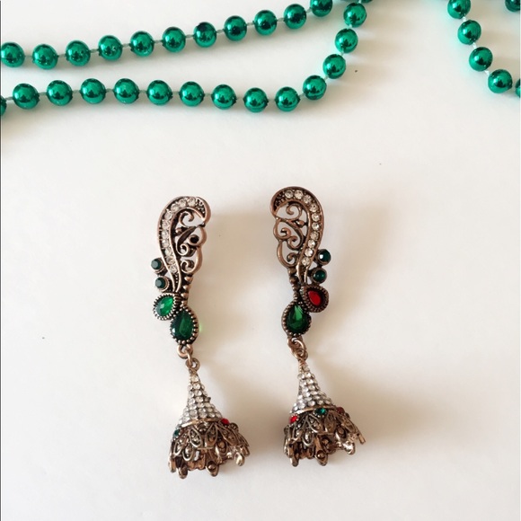 #A54 Antique Style Dangle Earrings - Picture 2 of 6