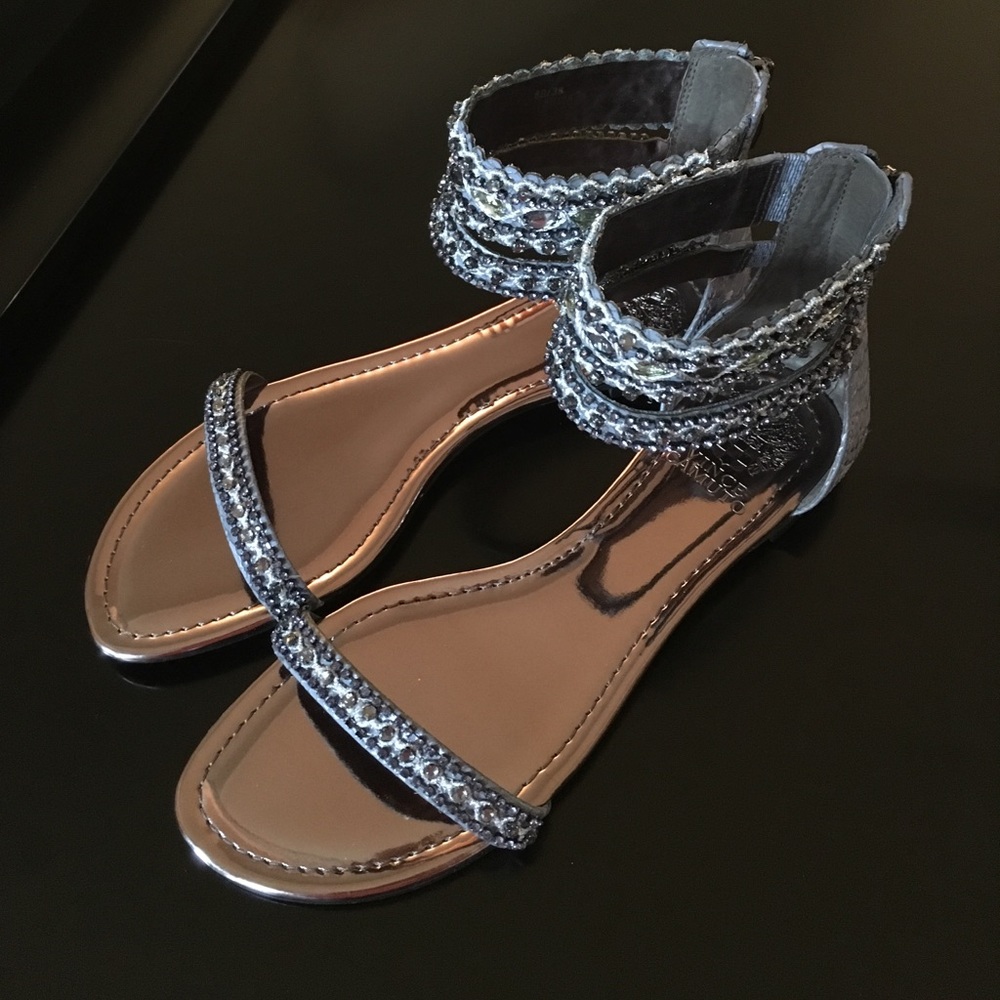 Vince Camuto Sandals