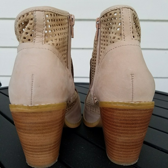 Saks Fifth Avenue suede booties - Picture 4 of 5